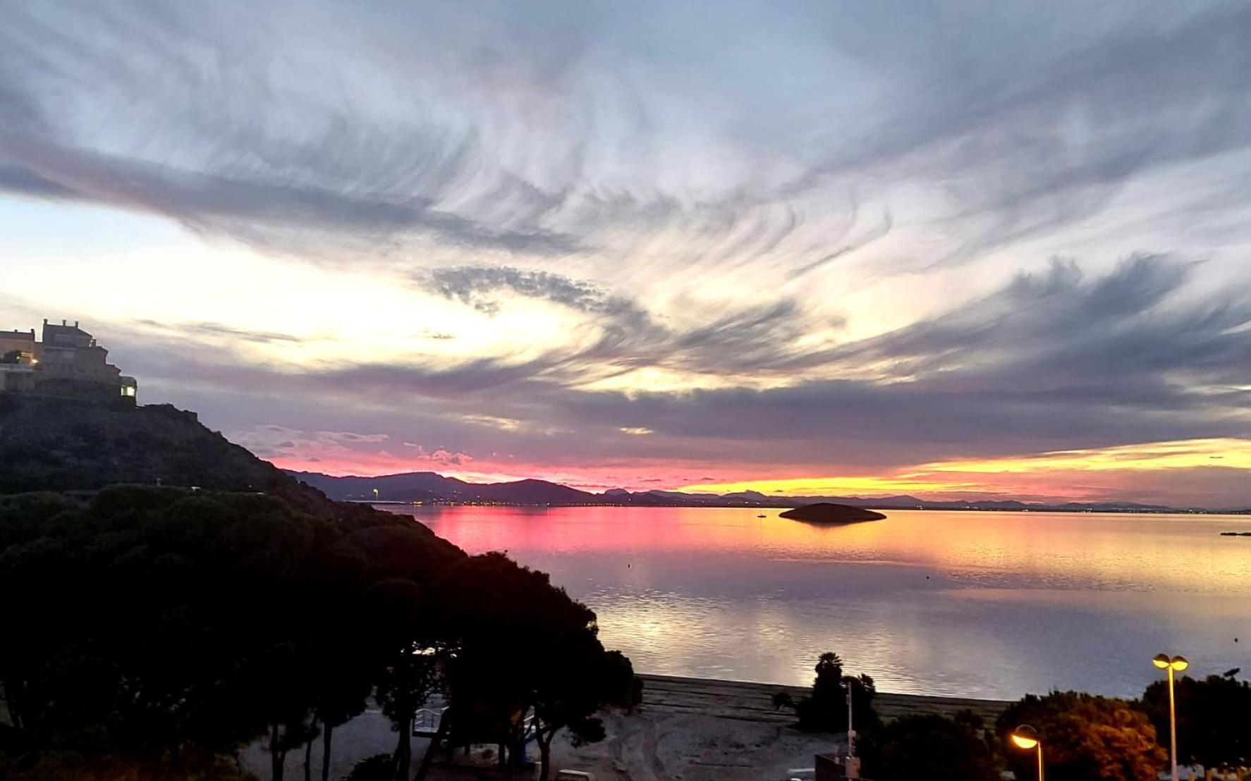 Nido Del Amor Deluxe 1A Linea Terraza Indoorpool Wifi Aire Netflix 10 Metros A Cala Del Pino La Manga Bagian luar foto