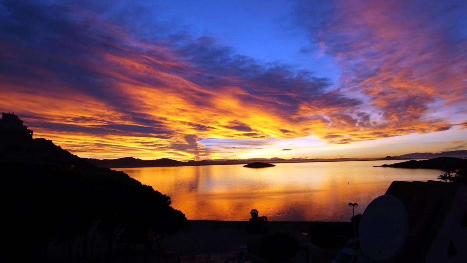 Nido Del Amor Deluxe 1A Linea Terraza Indoorpool Wifi Aire Netflix 10 Metros A Cala Del Pino La Manga Bagian luar foto